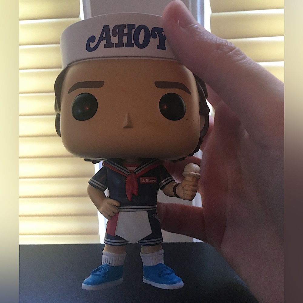 STRANGER THINGS STEVE with Ice Cream Uniform. No box. Slight scuffing/discolored
